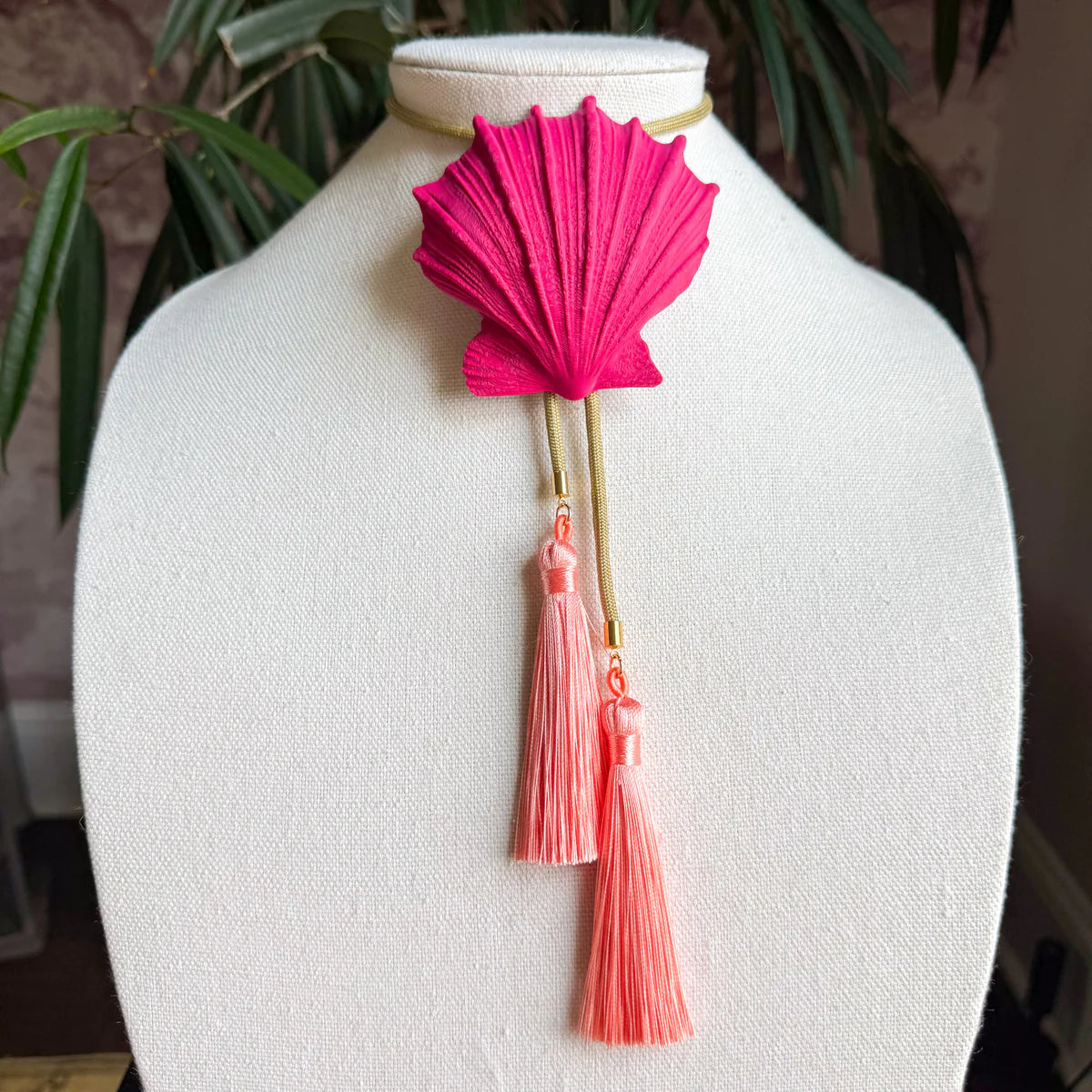 SHELL BOLO-RASPBERRY/KHAKI/PEACH
