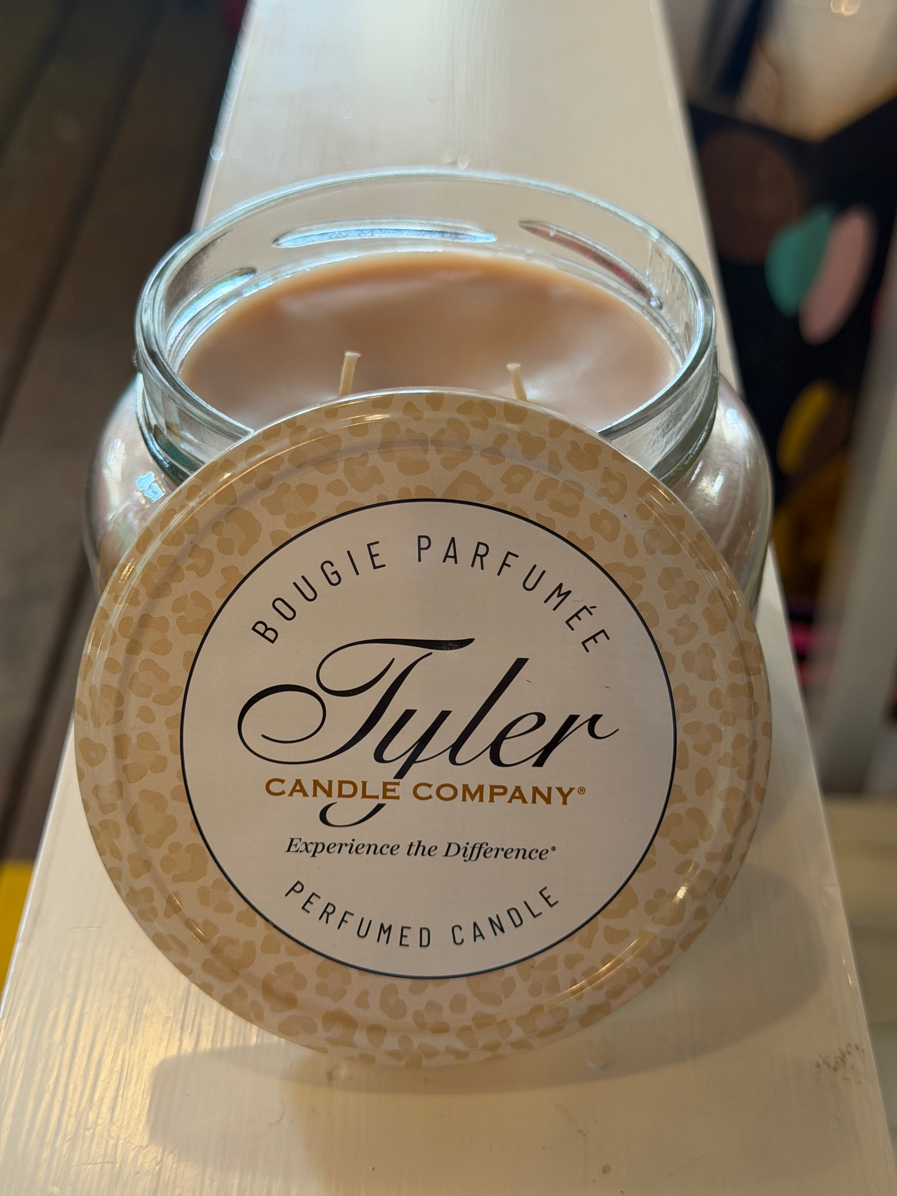 TYLER-WARM SUGAR COOKIE 22 OZ CANDLE