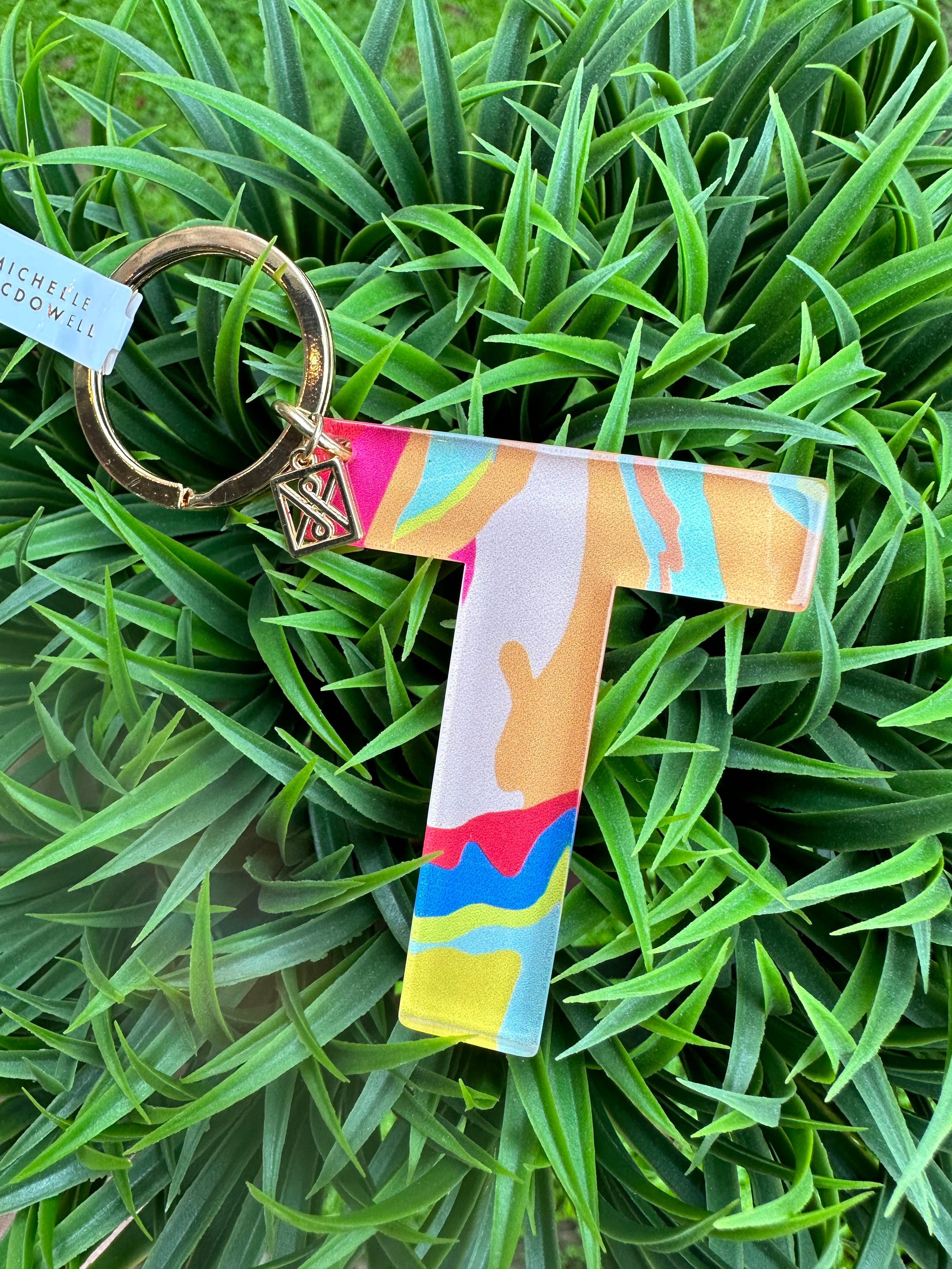 PATTERNED "T" KEYCHAIN