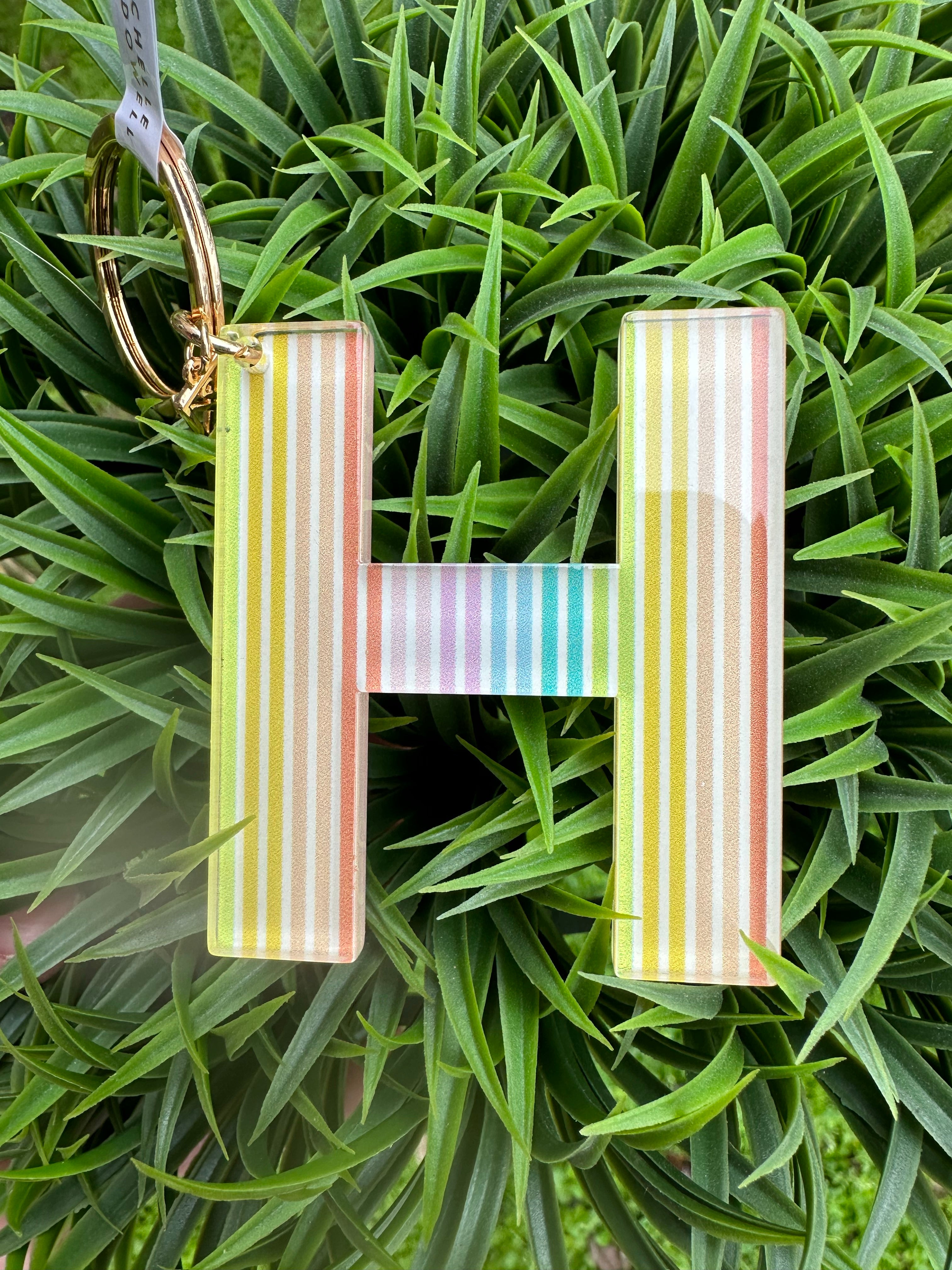 PATTERNED "H" KEYCHAIN